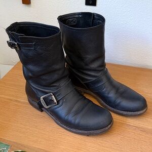 Frye Veronica Black Leather Buckle Boots